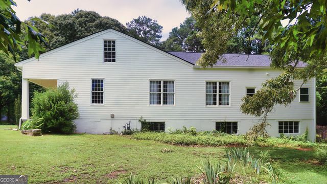 592 Fayetteville Road, Fairburn, GA 30213