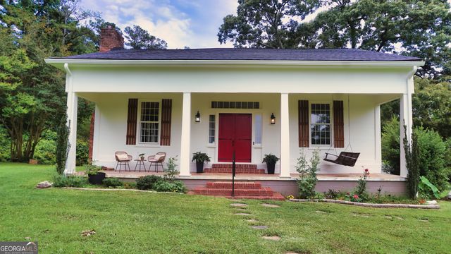592 Fayetteville Road, Fairburn, GA 30213
