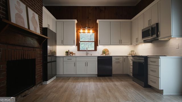 592 Fayetteville Road, Fairburn, GA 30213