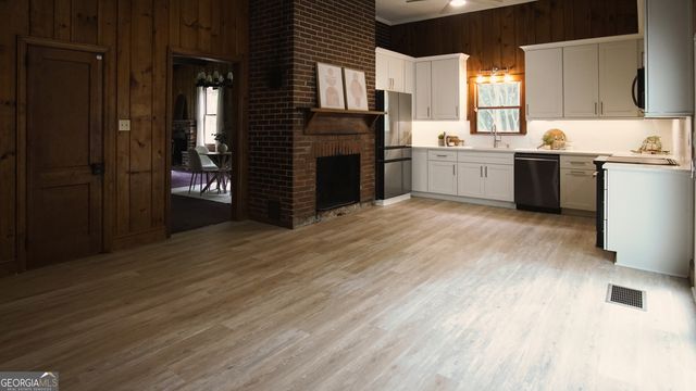 592 Fayetteville Road, Fairburn, GA 30213