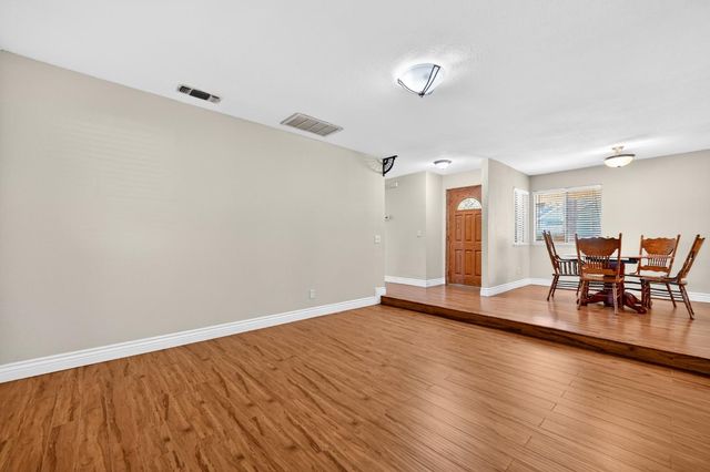 7409 Kalamazoo Dr, Citrus Heights, CA 95610