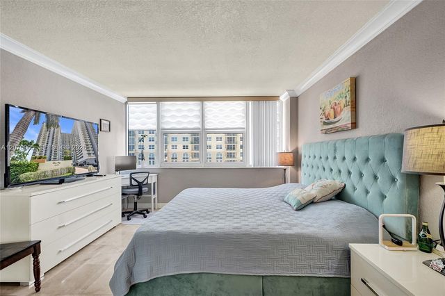 2030 S Ocean Drive 512, Hallandale Beach, FL 33009