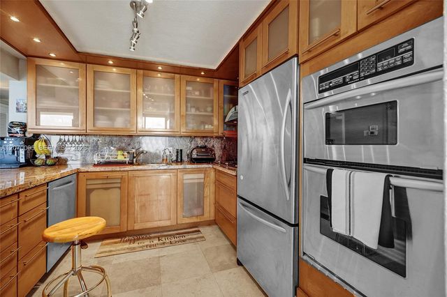 2030 S Ocean Drive 512, Hallandale Beach, FL 33009