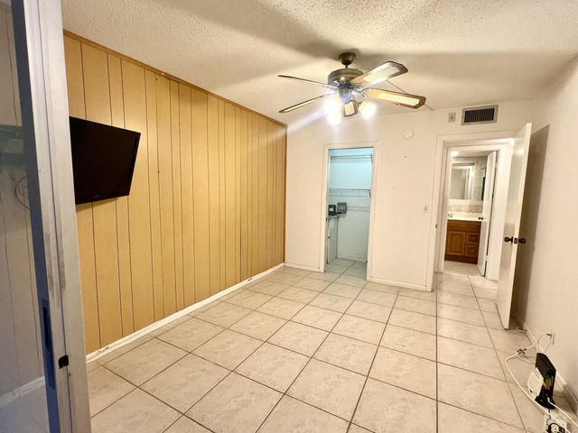 2026 Oakridge D, Deerfield Beach, FL 33442