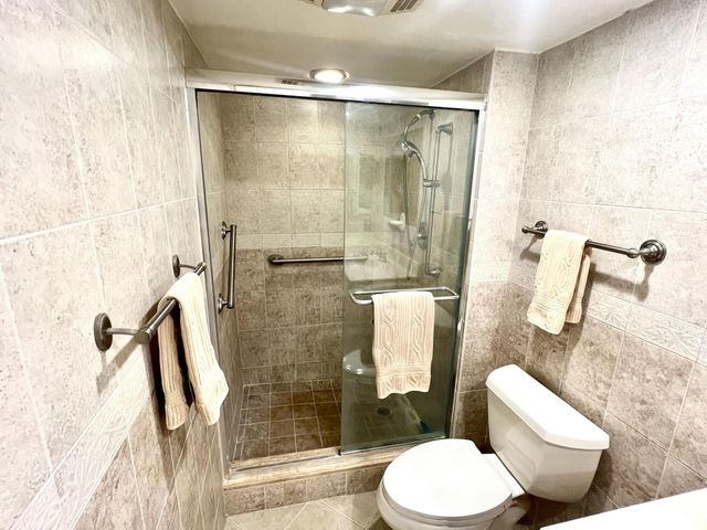 2026 Oakridge D, Deerfield Beach, FL 33442