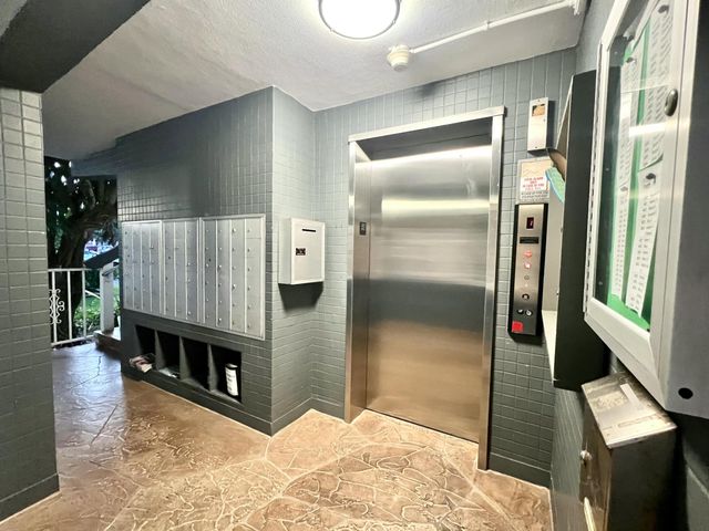 2026 Oakridge D, Deerfield Beach, FL 33442
