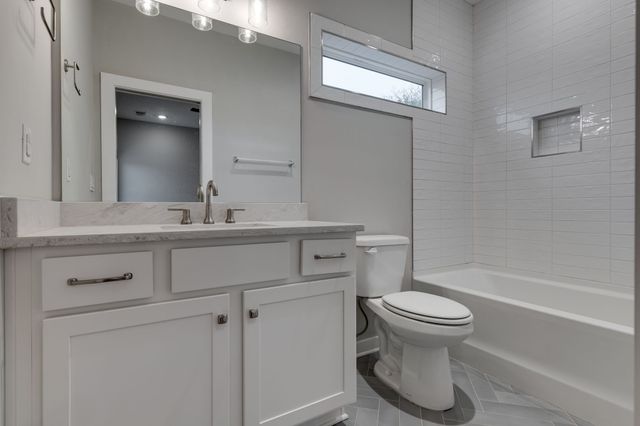 109E Duke St, Nashville, TN 37207