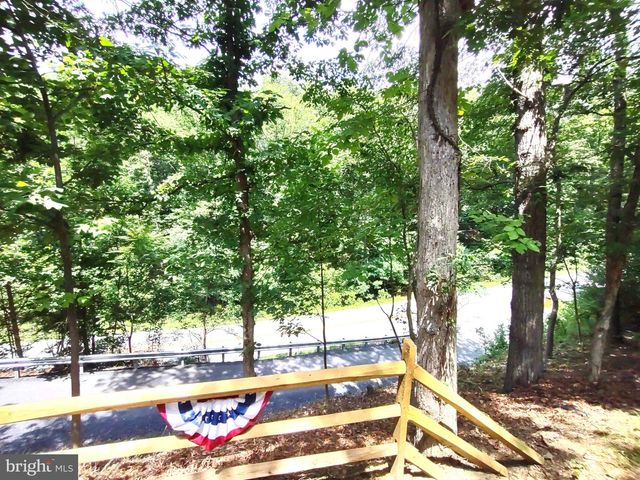 286 OREGON HOLLOW RD, Linden, VA 22642