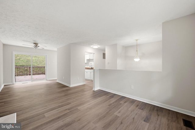 286 OREGON HOLLOW RD, Linden, VA 22642