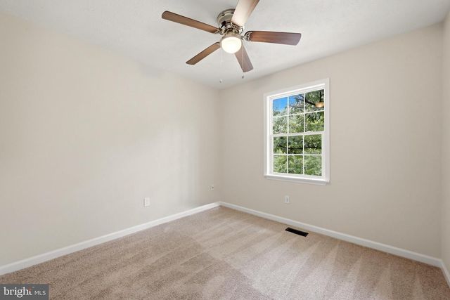 286 OREGON HOLLOW RD, Linden, VA 22642