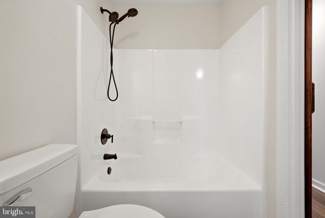 286 OREGON HOLLOW RD, Linden, VA 22642