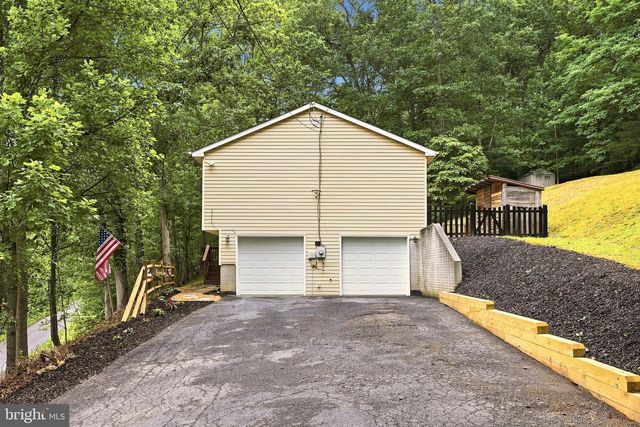 286 OREGON HOLLOW RD, Linden, VA 22642