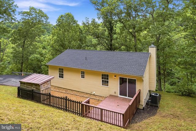 286 OREGON HOLLOW RD, Linden, VA 22642