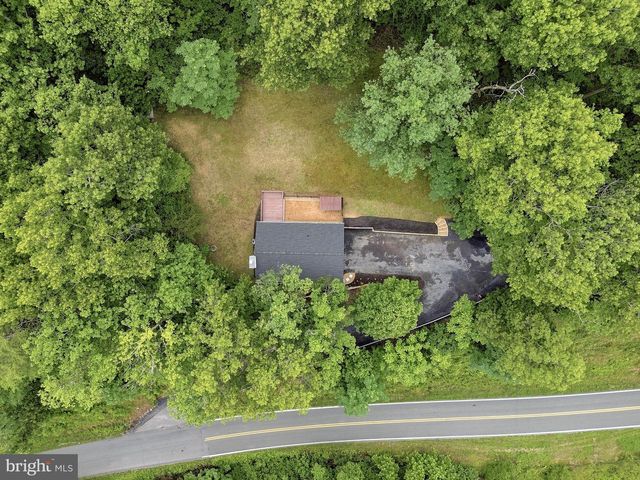 286 OREGON HOLLOW RD, Linden, VA 22642