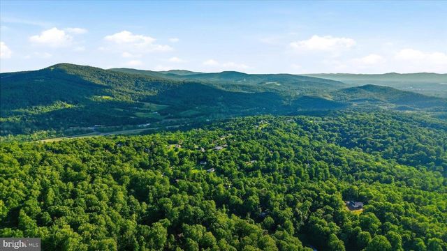 286 OREGON HOLLOW RD, Linden, VA 22642