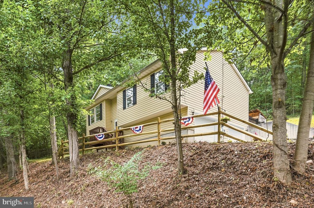 286 OREGON HOLLOW RD, Linden, VA 22642