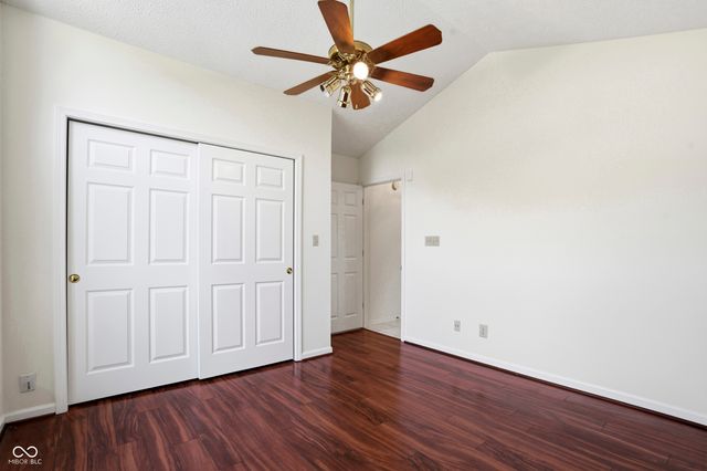 5201 Greenwillow Road, Indianapolis, IN 46226