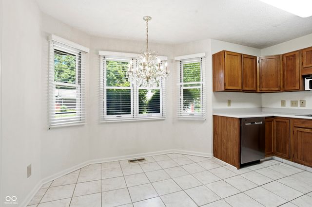 5201 Greenwillow Road, Indianapolis, IN 46226