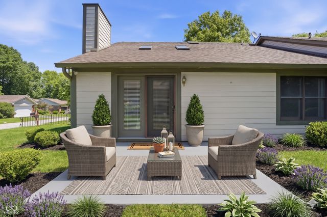 5201 Greenwillow Road, Indianapolis, IN 46226
