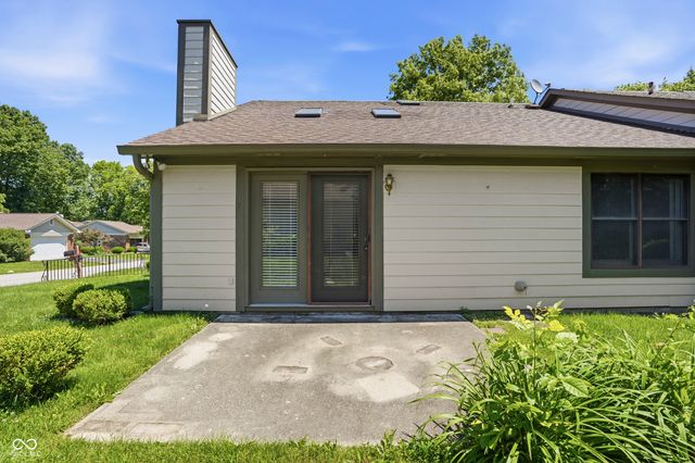5201 Greenwillow Road, Indianapolis, IN 46226