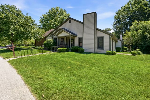 5201 Greenwillow Road, Indianapolis, IN 46226