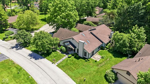 5201 Greenwillow Road, Indianapolis, IN 46226