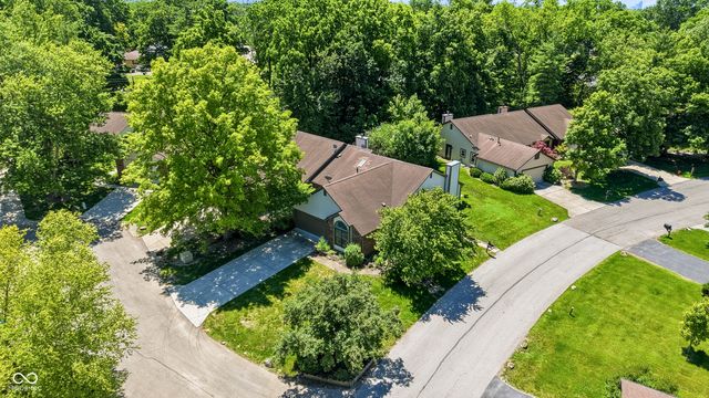 5201 Greenwillow Road, Indianapolis, IN 46226