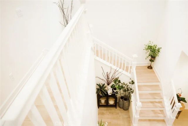 279 Barnes, Tustin, CA 92782