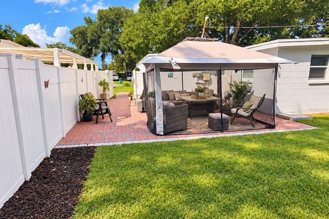 8514 93RD AVENUE, Seminole, FL 33777