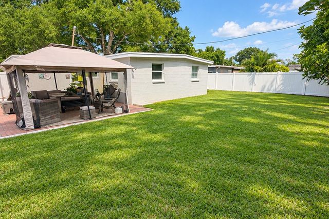8514 93RD AVENUE, Seminole, FL 33777