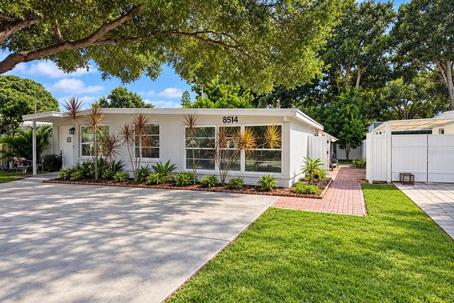 8514 93RD AVENUE, Seminole, FL 33777