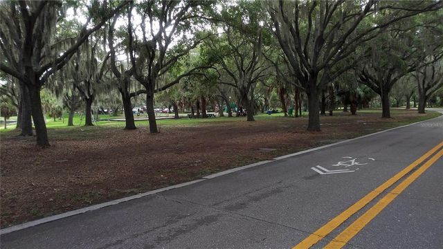 8514 93RD AVENUE, Seminole, FL 33777