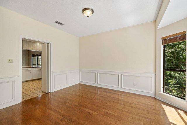 110 Blue Jay DR, Lakeway, TX 78734