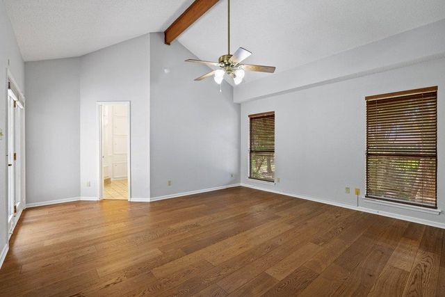 110 Blue Jay DR, Lakeway, TX 78734
