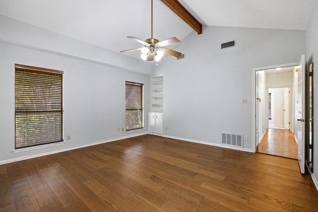 110 Blue Jay DR, Lakeway, TX 78734