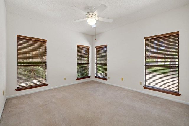 110 Blue Jay DR, Lakeway, TX 78734