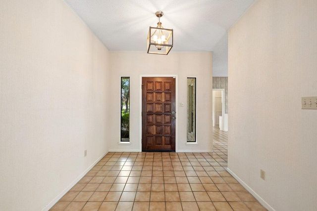 110 Blue Jay DR, Lakeway, TX 78734