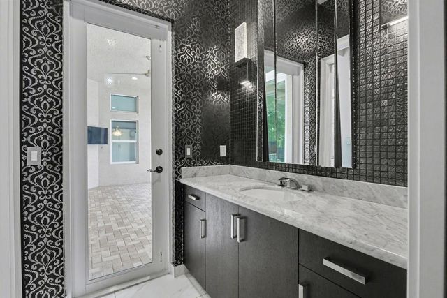 12283 Glacier Bay Drive, Boynton Beach, FL 33473