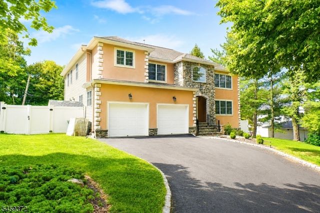 19 Westover Rd, Verona Twp., NJ 07044