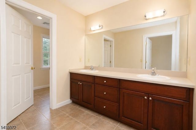 19 Westover Rd, Verona Twp., NJ 07044