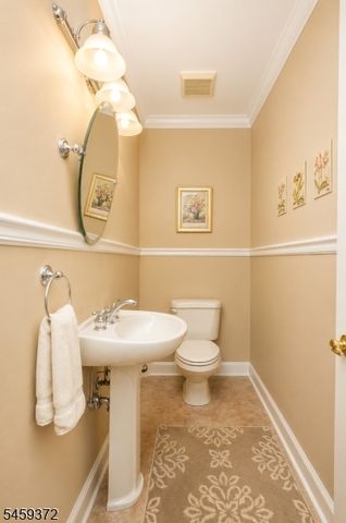 19 Westover Rd, Verona Twp., NJ 07044