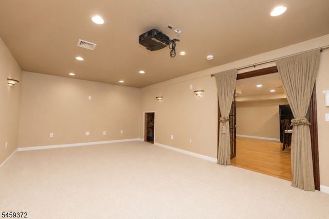 19 Westover Rd, Verona Twp., NJ 07044