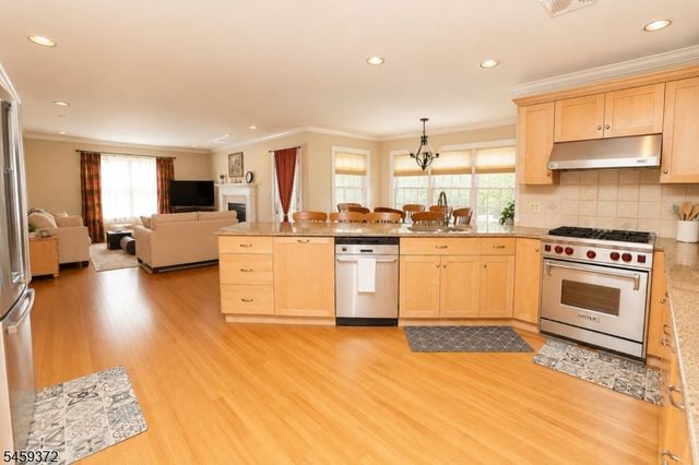 19 Westover Rd, Verona Twp., NJ 07044