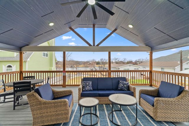 2028 Williams Lakeshore, Kingsland, TX 78639