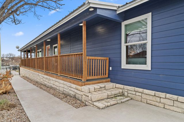 2028 Williams Lakeshore, Kingsland, TX 78639