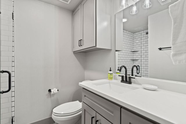 2028 Williams Lakeshore, Kingsland, TX 78639