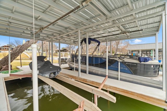 2028 Williams Lakeshore, Kingsland, TX 78639