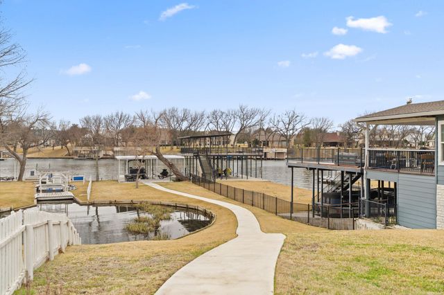 2028 Williams Lakeshore, Kingsland, TX 78639