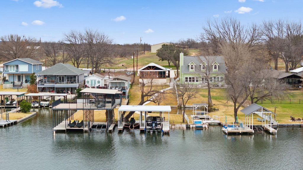 2028 Williams Lakeshore, Kingsland, TX 78639