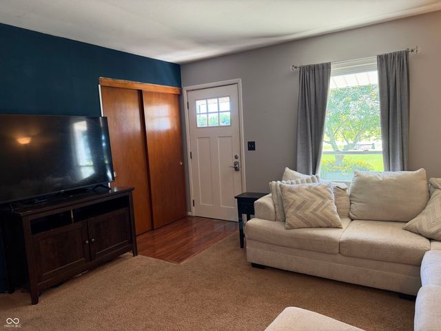 955 S 1st Street, Wilkinson, IN 46186